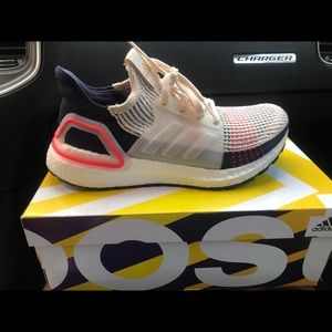 Adidas Ultra Boost size 6.1/2 asking for $90